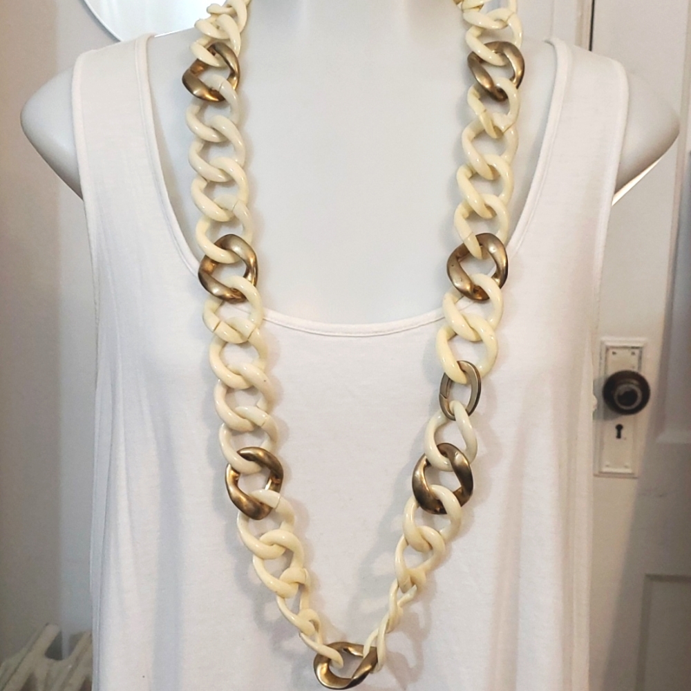 New Ann Taylor Ivory & Brushed Gold Chunky Necklace #1385